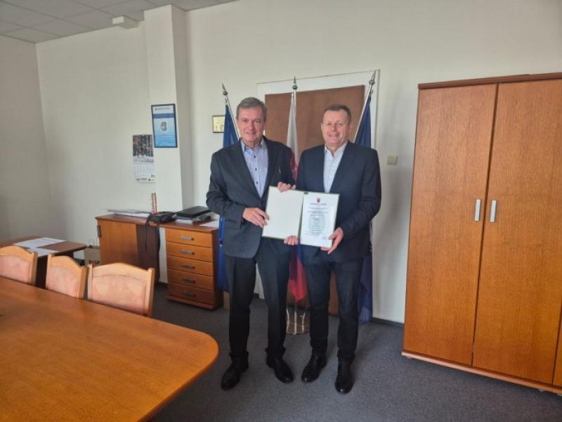 ODOVZDÁVANIE OSVEDČENIA O ZHODE SPOLOČNOSTI OBUV ŠPECIÁL, spol. s. r. o. Bardejov